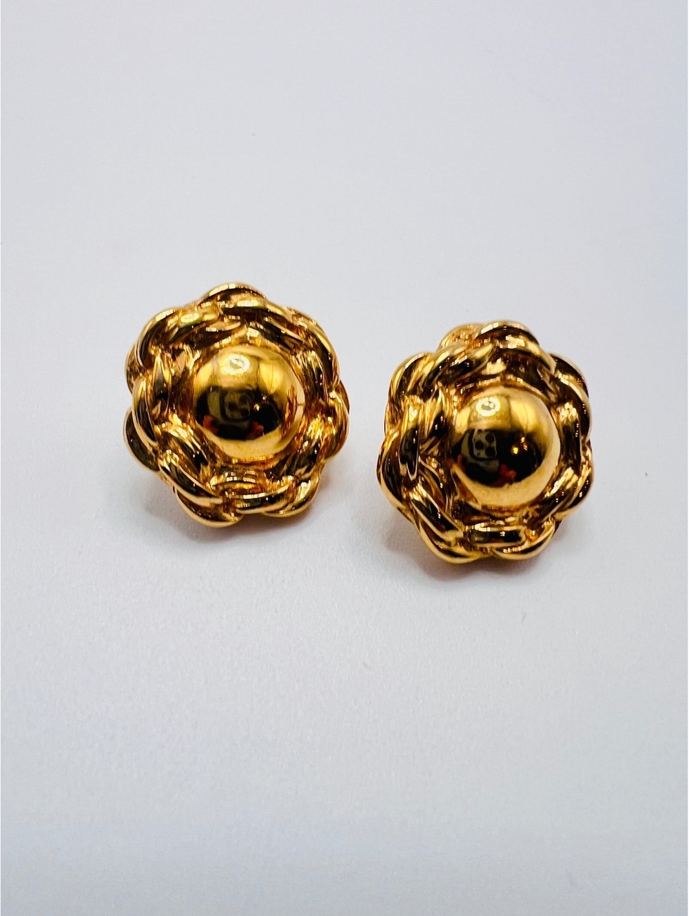 Vintage MONET Gold Tone Rosette Flower Pierced Stud Earrings Signed